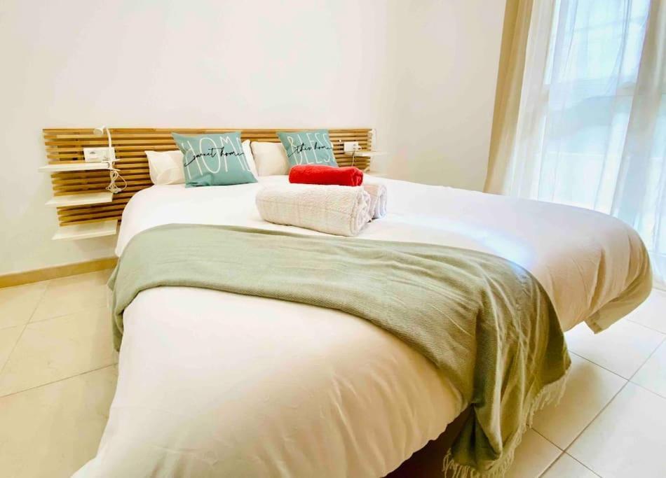ולנסיה Stylish Apartment With Terrace On The Beachfrom מראה חיצוני תמונה