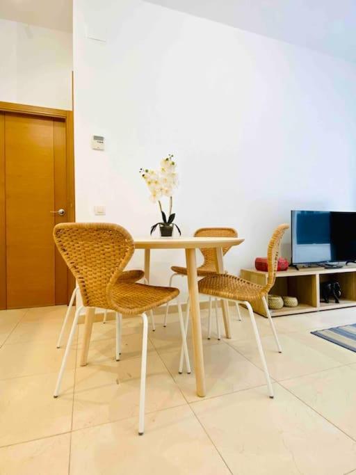 ולנסיה Stylish Apartment With Terrace On The Beachfrom מראה חיצוני תמונה